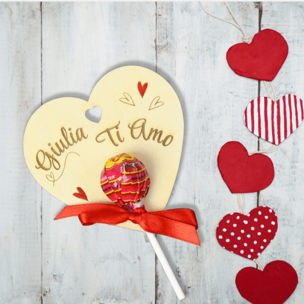 lecca lecca a forma di cuore romantico