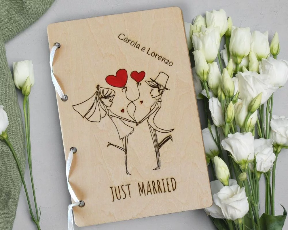 Biglietto Auguri Matrimonio Con Goffratura E Lamina Dorata – Formato 16x16 Cm, Busta Inclusa, Design Inglese BE365 - 3