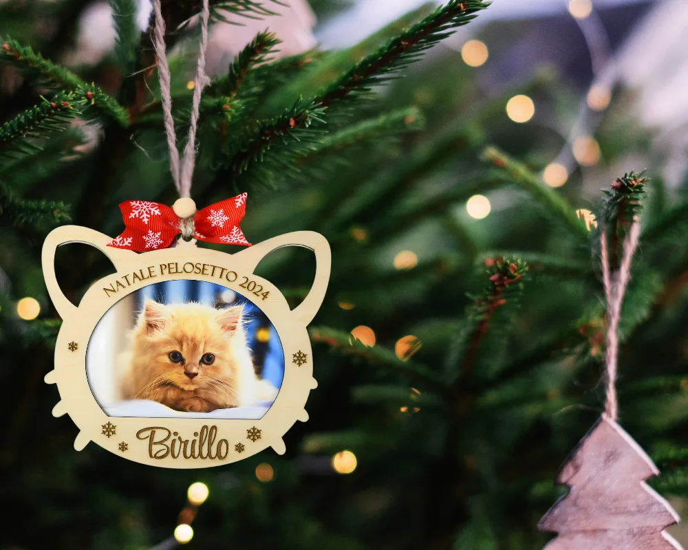 Pallina Di Natale In Legno Personalizzata DPE – Con Nome Del Tuo Cane O Gatto, Idea Regalo Originale, Made In Italy